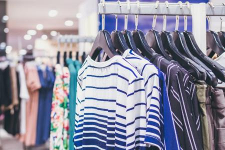 غسل الثياب الجديدة