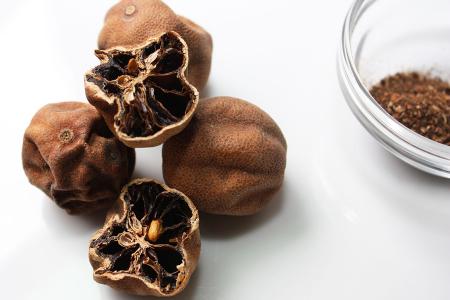 فوائد الليمون الأسود 