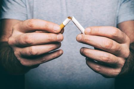 التدخين و مضاعفات فيروس كورونا