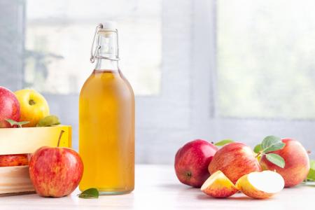 فوائد خل التفاح في تنظيف المطبخ