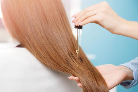 فوائد زيت الخروع للشعر