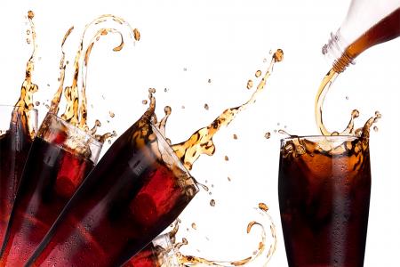 استخدام المشروبات الغازية في التنظيف