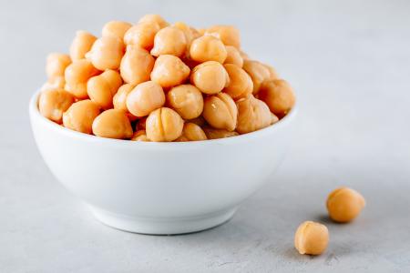 فوائد الحمص الصحية لجسم الإنسان