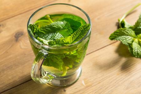 فوائد شرب النعناع المغلي