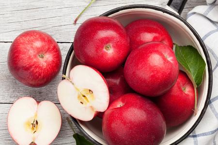 فوائد التفاح الأحمر