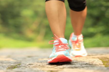 أهم فوائد رياضة المشي للمرأة