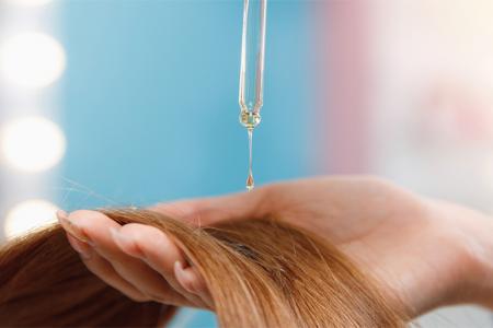 فوائد زيت البرافين للشعر