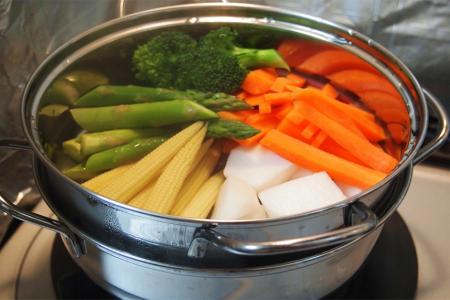 فوائد طهي الطعام بالبخار