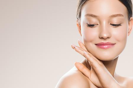 فوائد قناع بياض البيض للبشرة