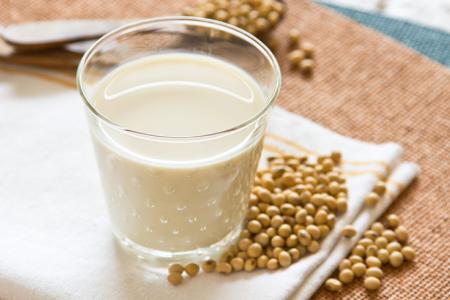 فوائد حليب الصويا