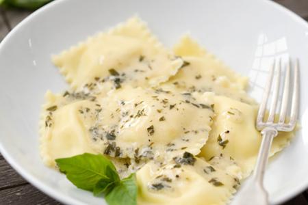 الرافيولي بالكريمة