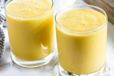 عصير المانجو بالحليب