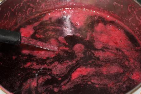 شراب التوت المركز في المنزل