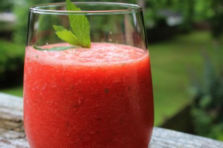 طريقة تحضير عصير البطيخ والنعناع