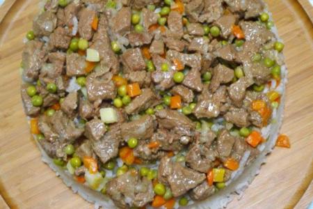 الأرز بحشو اللحم والبازلاء على الطريقة السعودية