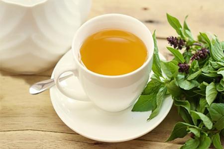 الشاي الأخضر بالريحان