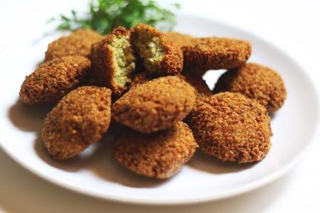 طريقة عمل الفلافل بالحمص المعلب