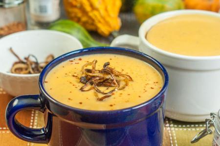 طريقة عمل شوربة العدس بالبصل