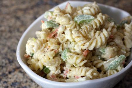 طريقة عمل مكرونة بالخضار المقلية