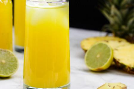 عصير الليمون بالأناناس والزنجبيل