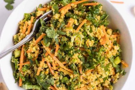 سلطة الكينوى الصحية