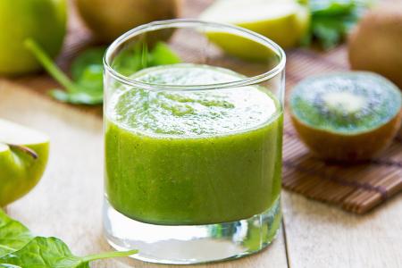 سموثي التفاح والكيوي