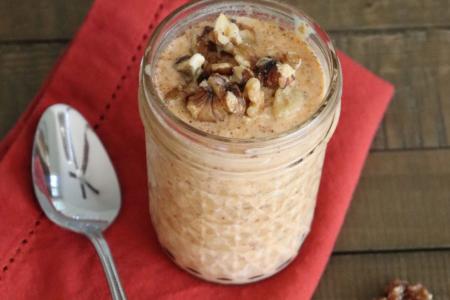 كاسات الشوفان بالحليب والمكسرات